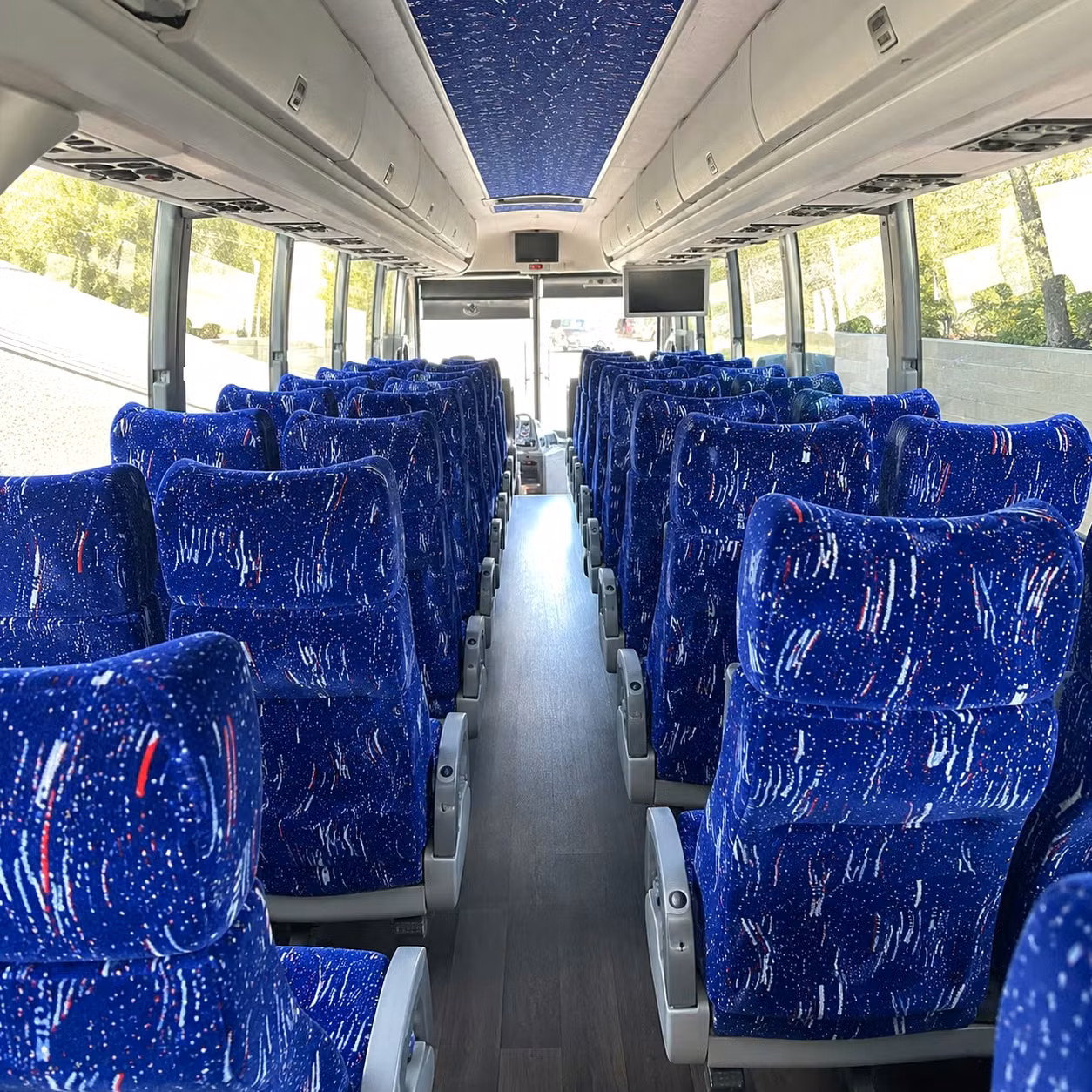 omaha charter bus